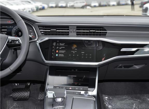 奥迪A6L 2021款 40 TFSI 豪华动感型 中控类   中控台