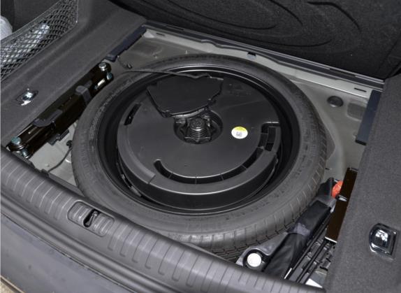 奥迪A6L 2021款 40 TFSI 豪华动感型 其他细节类   备胎