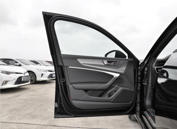 奥迪A6L 2021款 40 TFSI 豪华动感型 车厢座椅   前门板