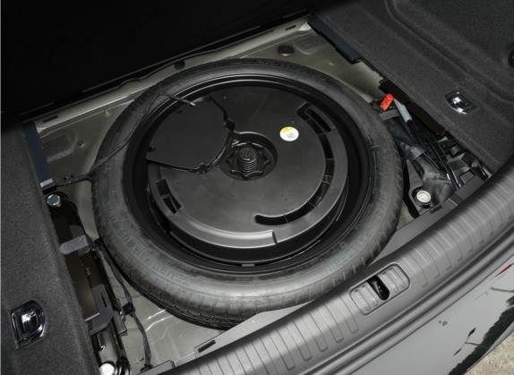 奥迪A6L 2021款 45 TFSI 臻选动感型 其他细节类   备胎