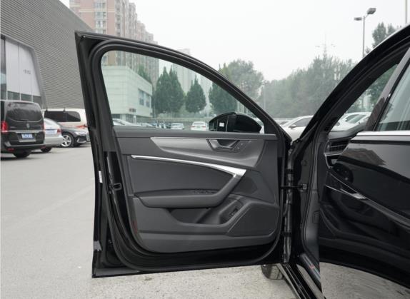 奥迪A6L 2021款 45 TFSI 臻选动感型 车厢座椅   前门板
