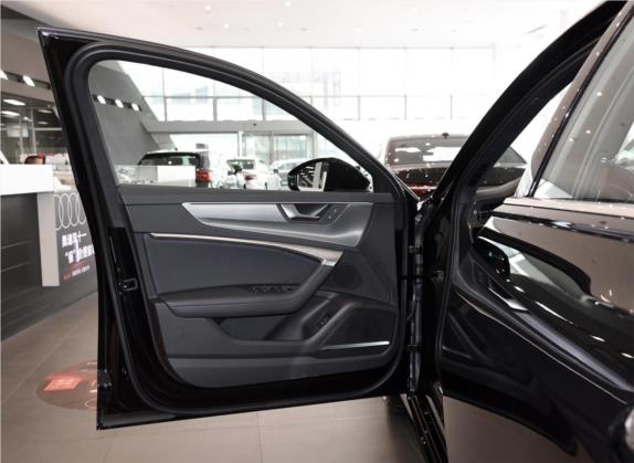 奥迪A6L 2021款 45 TFSI quattro 尊享动感型 车厢座椅   前门板