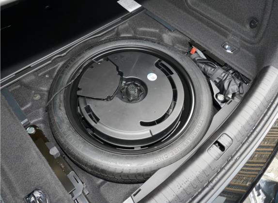 奥迪A6L 2021款 55 TFSI quattro 旗舰致雅型 其他细节类   备胎