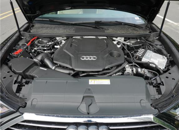 奥迪A6L 2021款 55 TFSI quattro 旗舰致雅型 其他细节类   发动机舱
