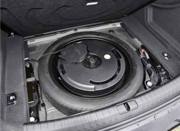 奥迪A6L 2022款 45 TFSI quattro 臻选致雅型 其他细节类   备胎