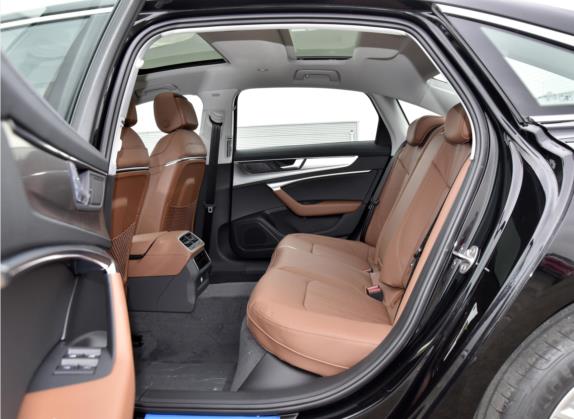 奥迪A6L 2022款 45 TFSI quattro 臻选致雅型 车厢座椅   后排空间