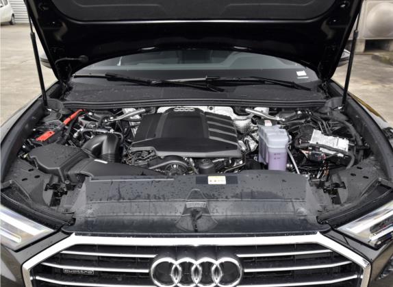 奥迪A6L 2022款 45 TFSI quattro 臻选动感型 其他细节类   发动机舱