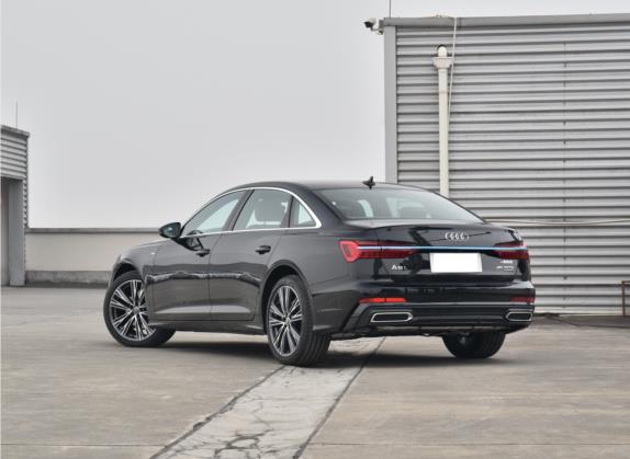 奥迪A6L 2022款 45 TFSI quattro 臻选动感型 外观   斜后