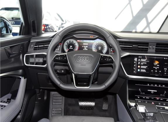 奥迪A6L 2022款 45 TFSI quattro 尊享动感型 中控类   驾驶位