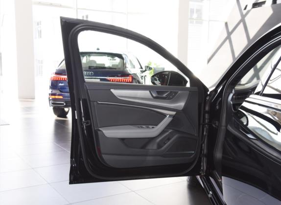 奥迪A6L 2022款 45 TFSI quattro 尊享动感型 车厢座椅   前门板