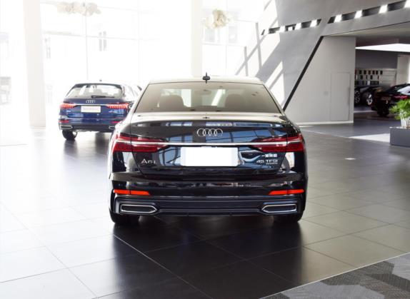 奥迪A6L 2022款 45 TFSI quattro 尊享动感型 外观   正后