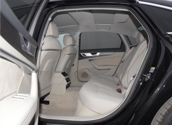 奥迪A6L 2022款 55 TFSI quattro 尊享致雅型 车厢座椅   后排空间