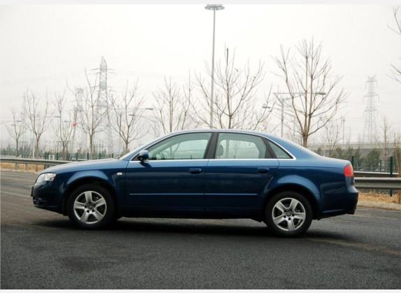 奥迪A4 2006款 3.0L quattro 旗舰型 外观   正侧