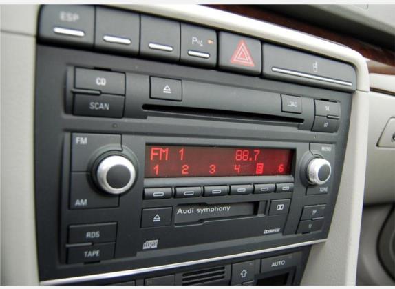 奥迪A4 2006款 1.8T 领先型 中控类   中控台