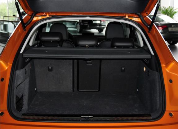 奥迪Q3 2013款 40 TFSI quattro 豪华型 车厢座椅   后备厢