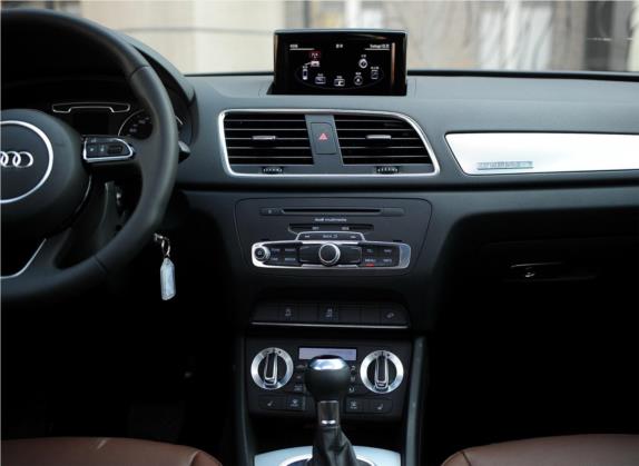 奥迪Q3 2013款 35 TFSI quattro 舒适型 中控类   中控台