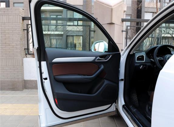 奥迪Q3 2013款 35 TFSI quattro 舒适型 车厢座椅   前门板