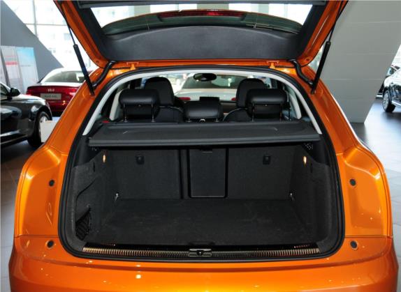 奥迪Q3 2013款 35 TFSI quattro 豪华型 车厢座椅   后备厢