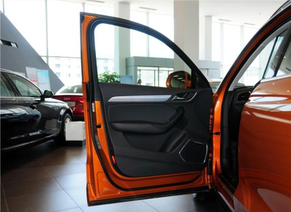 奥迪Q3 2013款 35 TFSI quattro 豪华型 车厢座椅   前门板