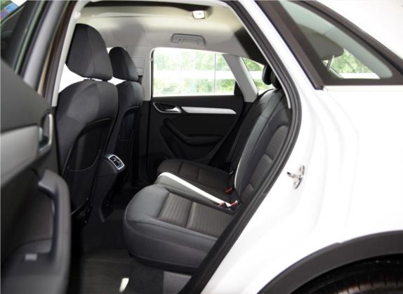 奥迪Q3 2015款 30 TFSI 标准型 车厢座椅   后排空间
