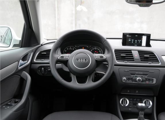 奥迪Q3 2015款 30 TFSI 进取型 中控类   驾驶位