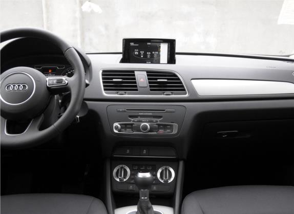 奥迪Q3 2015款 30 TFSI 进取型 中控类   中控台