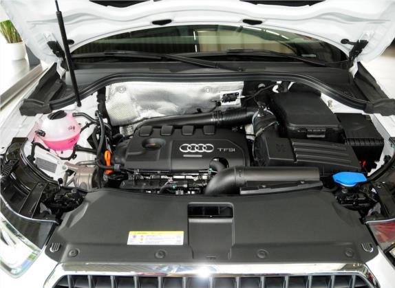 奥迪Q3 2015款 35 TFSI 进取型 其他细节类   发动机舱