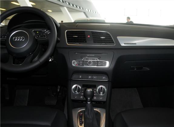 奥迪Q3 2015款 35 TFSI quattro 技术型 中控类   中控台
