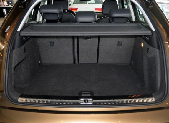 奥迪Q3 2015款 35 TFSI quattro 技术型 车厢座椅   后备厢