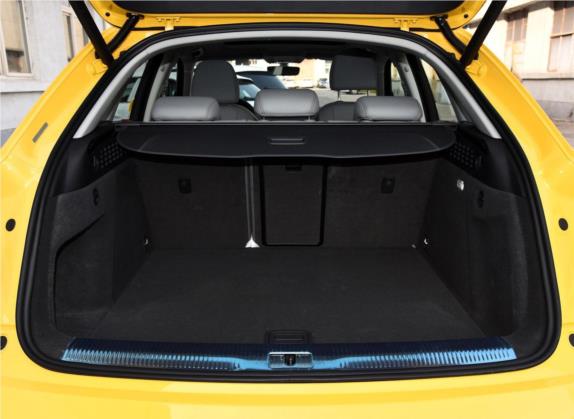 奥迪Q3 2016款 35 TFSI quattro 全时四驱风尚型 车厢座椅   后备厢