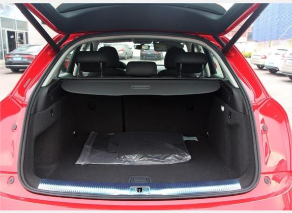 奥迪Q3 2017款 30 TFSI 标准型 车厢座椅   后备厢