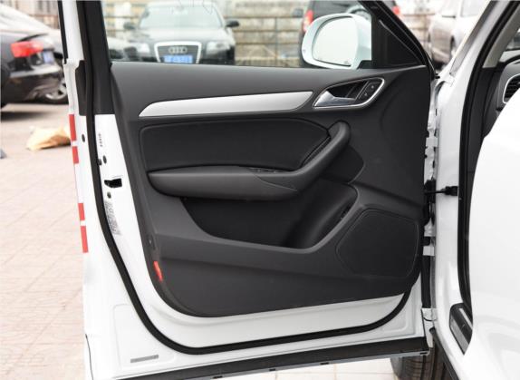 奥迪Q3 2017款 30 TFSI 时尚型 车厢座椅   门窗控制
