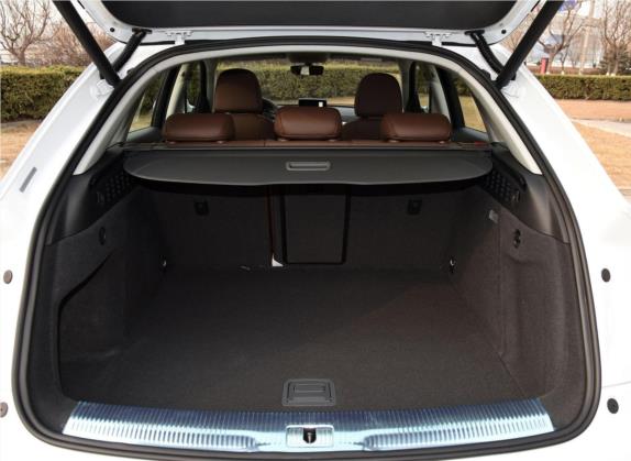 奥迪Q3 2017款 35 TFSI 风尚型 车厢座椅   后备厢