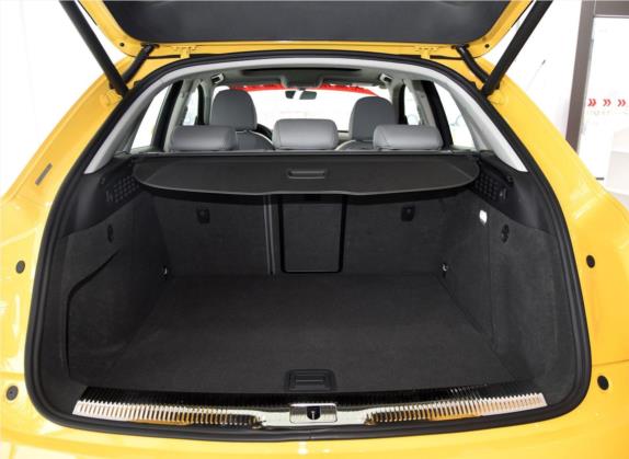 奥迪Q3 2017款 35 TFSI quattro 全时四驱运动型 车厢座椅   后备厢