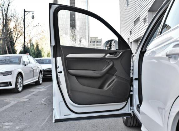 奥迪Q3 2018款 30周年年型 30 TFSI 时尚型 车厢座椅   前门板