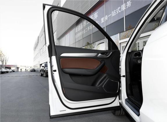奥迪Q3 2018款 30周年年型 30 TFSI 风尚型 车厢座椅   前门板