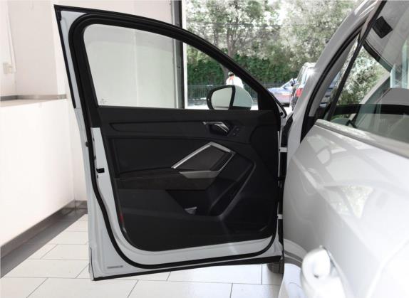 奥迪Q3 2019款 35 TFSI 时尚动感型 车厢座椅   前门板