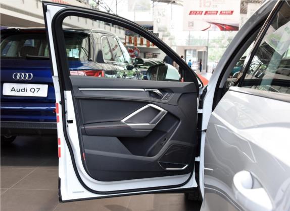 奥迪Q3 2019款 40 TFSI 时尚致雅型 车厢座椅   前门板