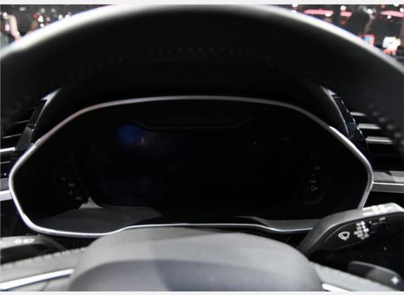 奥迪Q3 2019款 45 TFSI quattro 豪华动感型 中控类   仪表盘