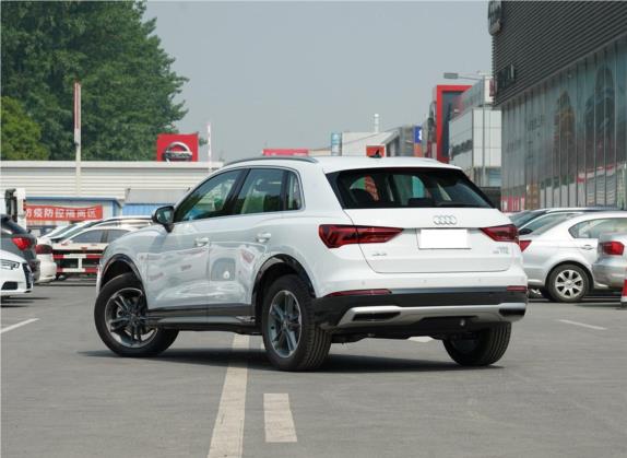 奥迪Q3 2020款 35 TFSI 进取致雅型 外观   斜后