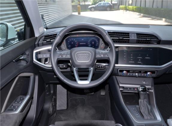奥迪Q3 2020款 35 TFSI 进取动感型 中控类   驾驶位