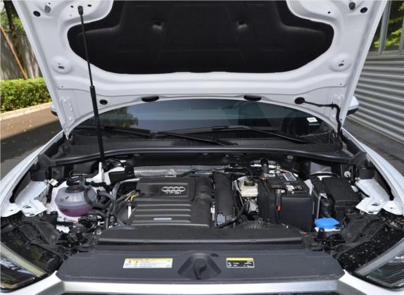 奥迪Q3 2020款 35 TFSI 进取动感型 其他细节类   发动机舱