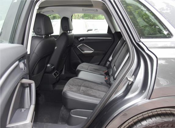 奥迪Q3 2020款 40 TFSI 时尚动感型 车厢座椅   后排空间