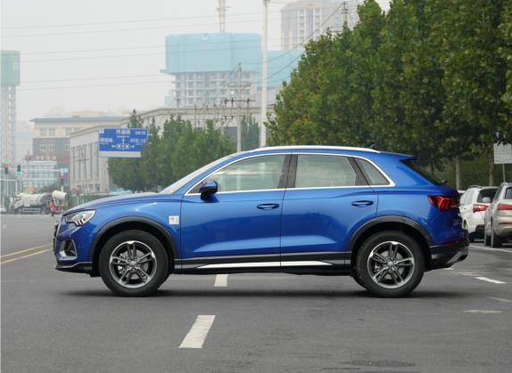 奥迪Q3 2021款 35 TFSI 进取致雅型 外观   正侧