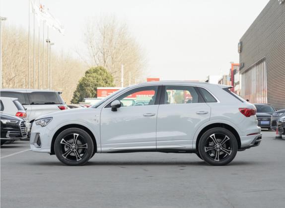 奥迪Q3 2021款 45 TFSI quattro 豪华动感型 外观   正侧