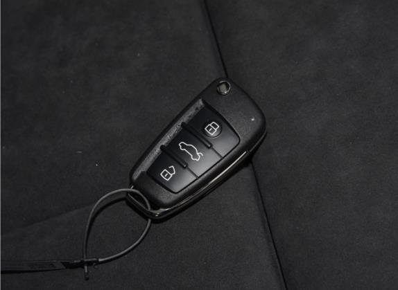 奥迪Q3 2022款 40 TFSI 时尚动感型 其他细节类   钥匙