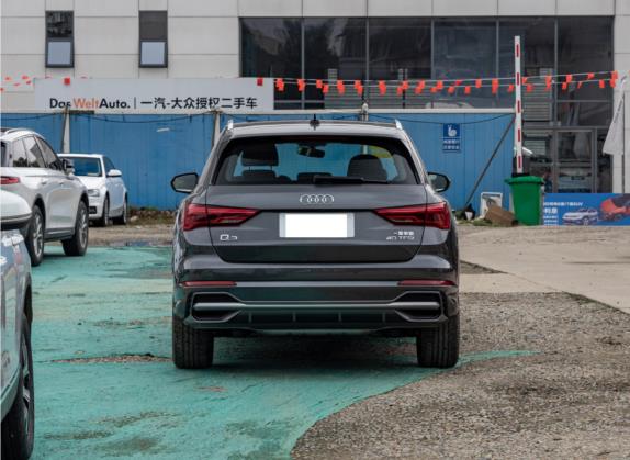 奥迪Q3 2022款 40 TFSI 时尚动感型 外观   正后