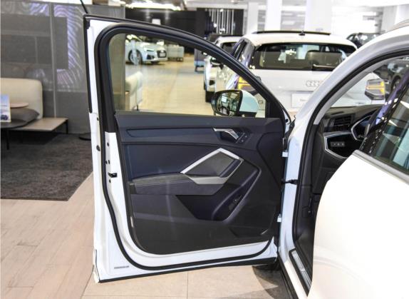 奥迪Q3 2023款 35 TFSI 时尚动感型 车厢座椅   前门板