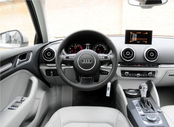 奥迪A3 2014款 Limousine 35 TFSI 自动舒适型 中控类   驾驶位