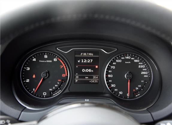 奥迪A3 2015款 Limousine 40 TFSI 自动舒适型 中控类   仪表盘